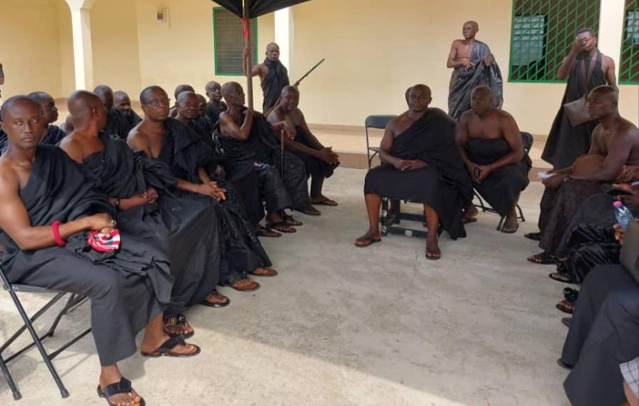 GabbyDarko's tweet photo. Odehyie Kwadwo Yeboah Gyamfi today swore the Oath of Allegiance to the Chiefs and People of New Juaben Traditional Area and they likewise to him as the new New Juaben Omanhene, Daasebre Kwaku Boateng III. He promises unity and development and calls on the people to support him. https://t.co/akWOW0WN0v