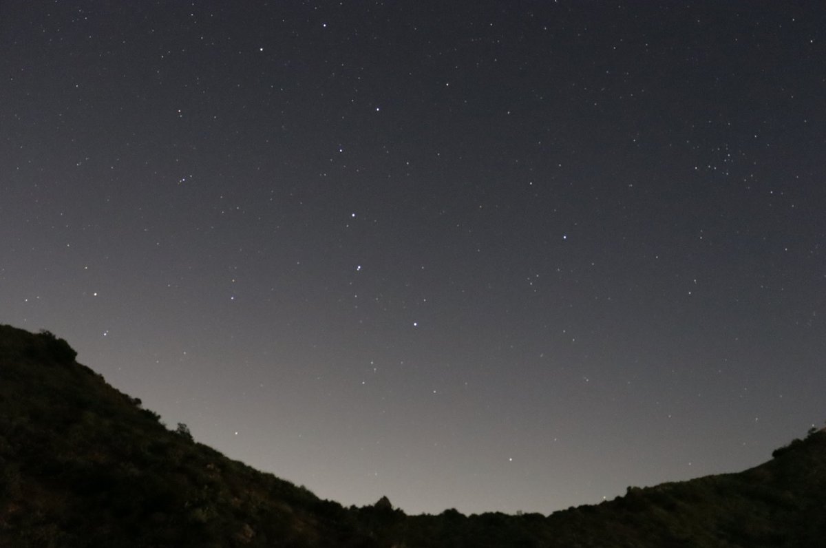 CIMI_Science's tweet photo. During astronomy in the springtime, students learn to identify lots of constellations such as Orion, Taurus, Ursa Major, and Canis Major! ✨ 🔭 🌟 🌝 🤩 #cimiscience #astronomy #marinescience #nightprogram #stargazing #constellations #orion #bigdipper https://t.co/5yNE2VRd72