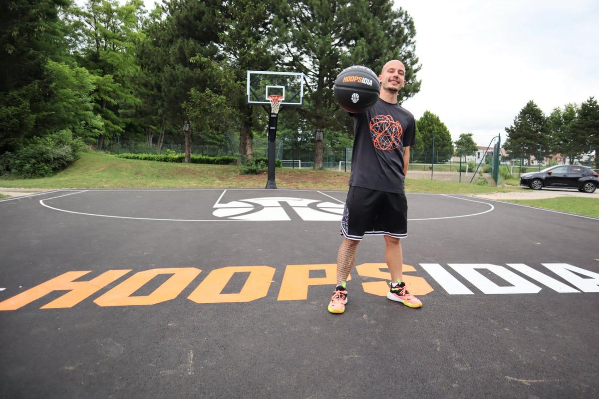 Saint-Apollinaire : un terrain de basket inédit créé à l’initiative du YouTubeur <a href="/HoopsidiaFR/">HOOPSIDIA</a>
bienpublic.com/culture-loisir…