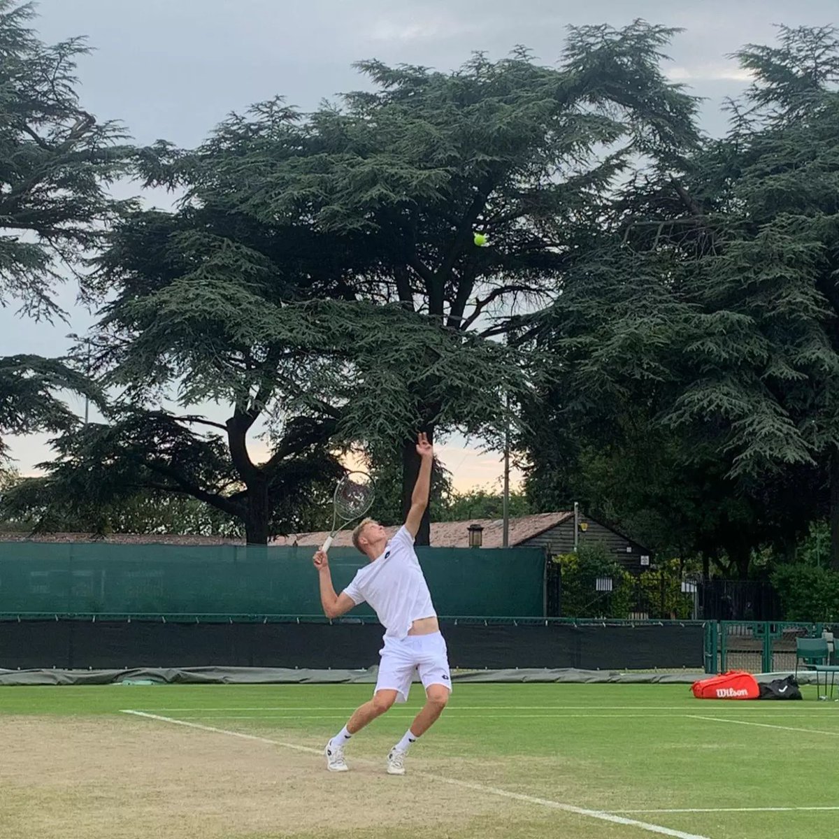 teambepro's tweet photo. Hoy queremos darle la enhorabuena al #AtletaBepro Martín Landaluce por su victoria en el J1 de Nottingham 🥇🌱 Con la ayuda de Bepro Martín está llevando su carrera académica y deportiva al máximo nivel 🔝

¡Suma y sigue! Todo esfuerzo tiene su recompensa 💪🏼 https://t.co/hkBwCQadUE