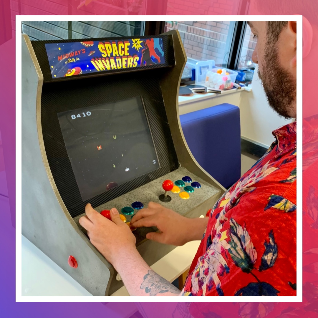 KinessoUK's tweet photo. We collected all our favourite classic video game consoles and had a high score competition! 👾🕹 https://t.co/yNAQZWAT3M