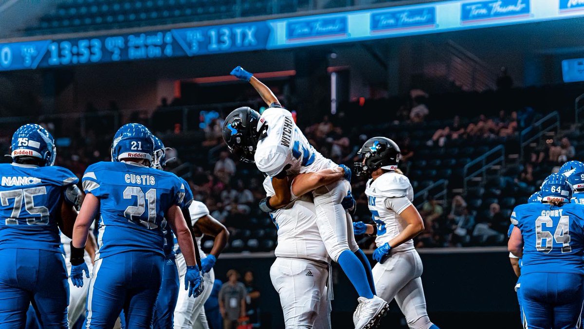 RHernandezMedia's tweet photo. The Dynasty continues. @TXEliteFootball are the 2022 @WNFCfootball Champions. #beELITE ⚔️🏆 https://t.co/zrX9eyIQp4