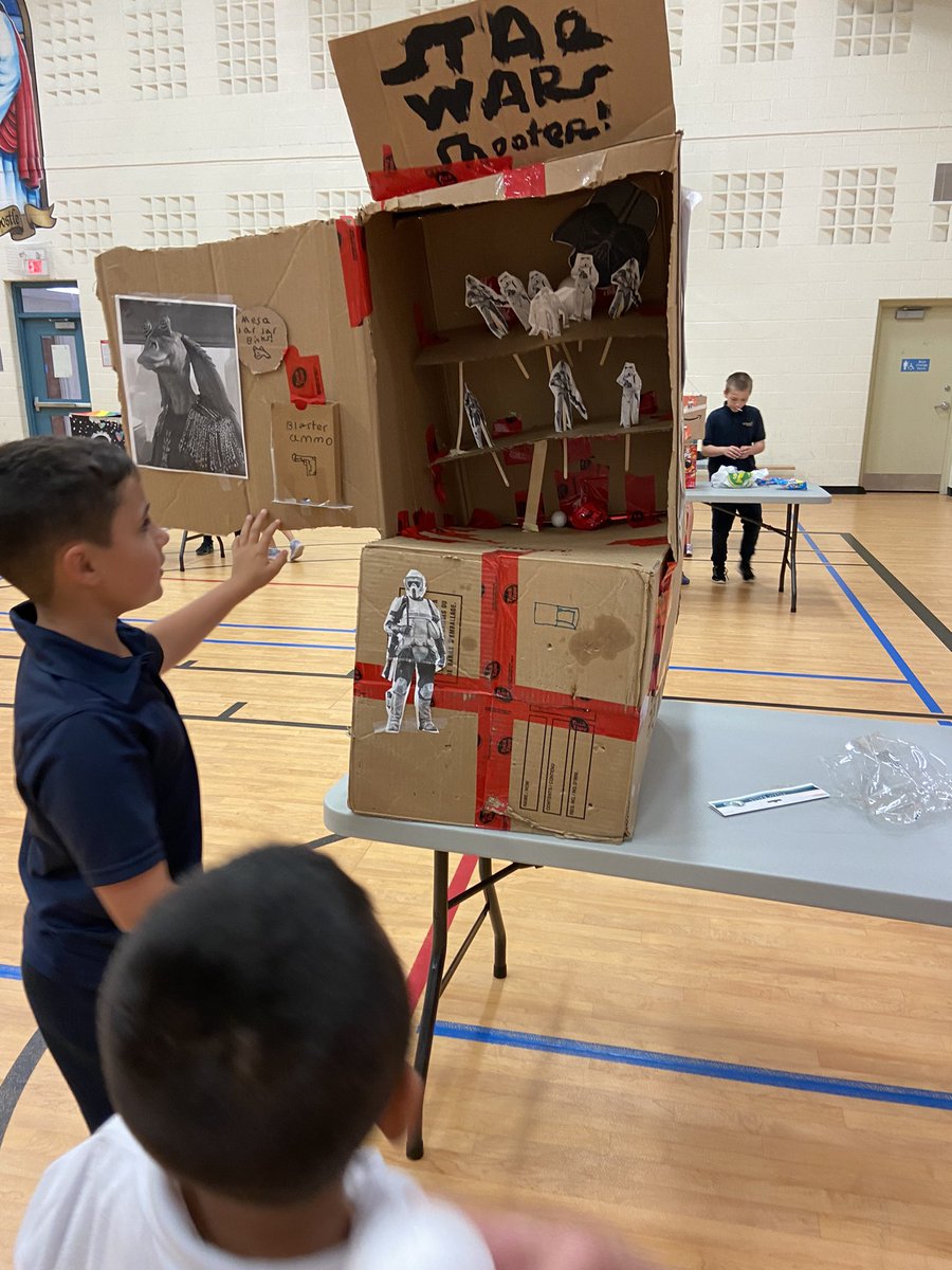 MrsRichardson99's tweet photo. #CardboardArcade #ImagineeringWeek @stthces https://t.co/DNhgl2obFJ