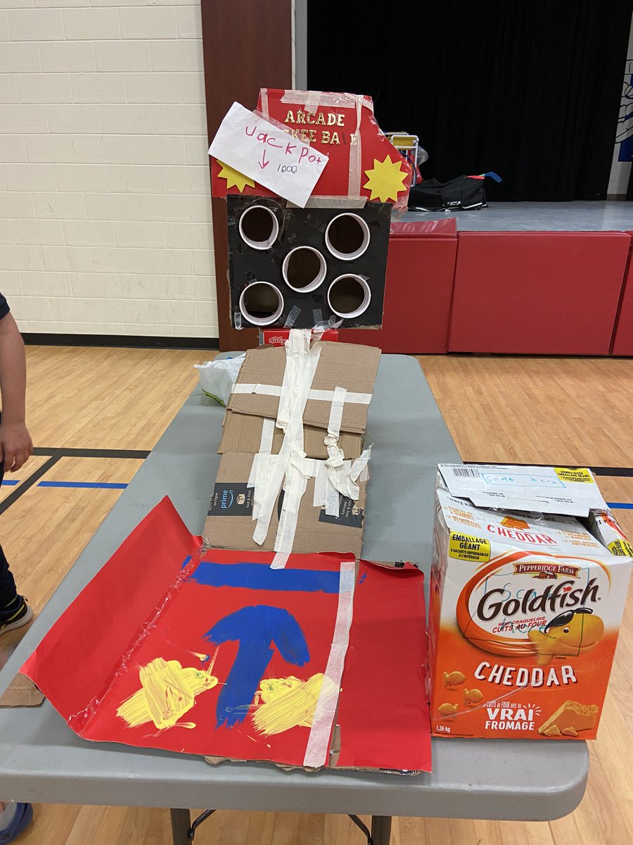 MrsRichardson99's tweet photo. #CardboardArcade #ImagineeringWeek @stthces https://t.co/DNhgl2obFJ