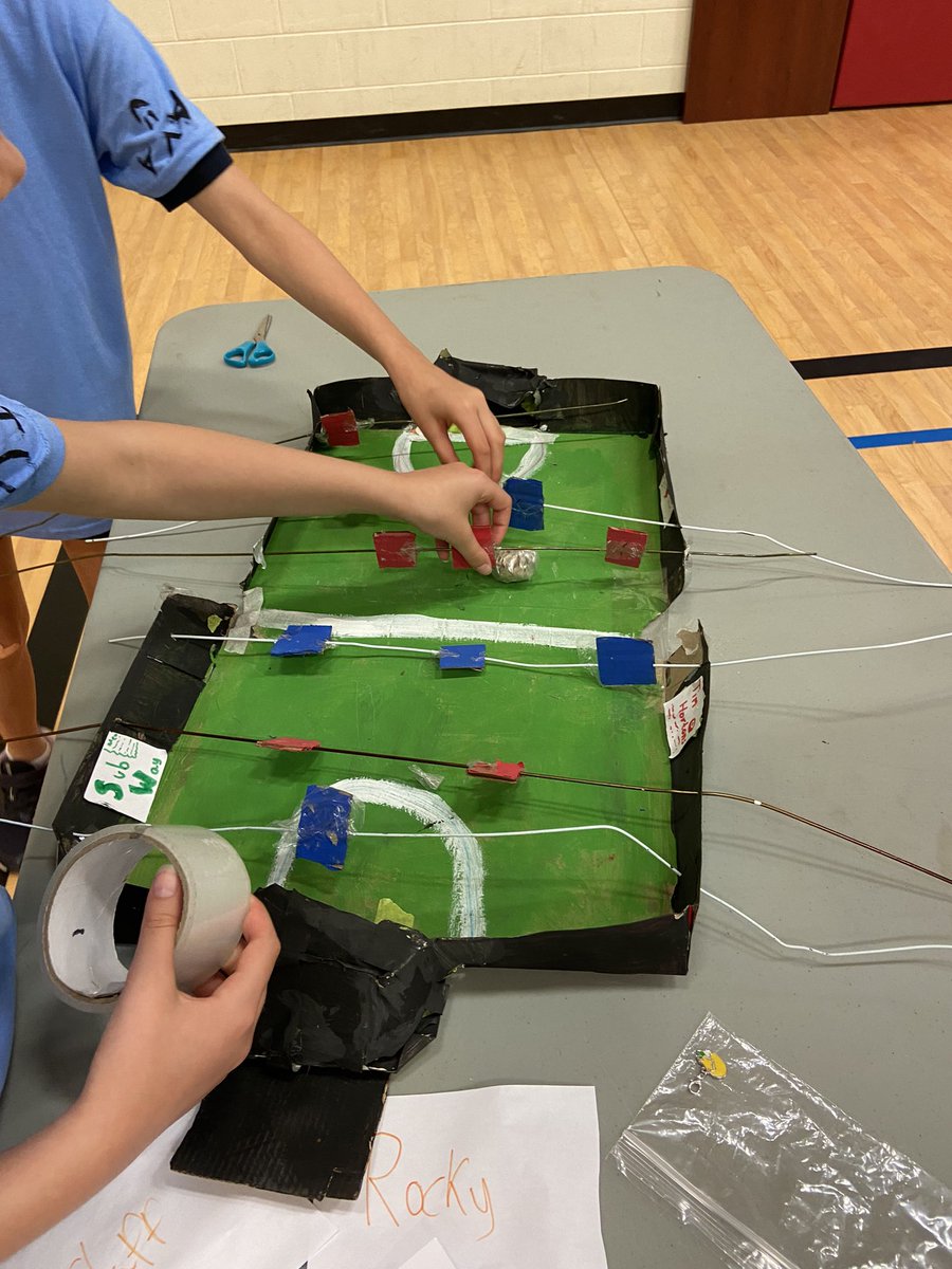 MrsRichardson99's tweet photo. #CardboardArcade #ImagineeringWeek @stthces https://t.co/DNhgl2obFJ