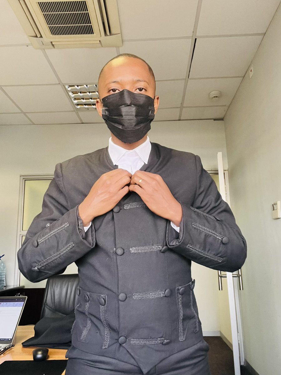 Persi_Nova99's tweet photo. I only wear a litigation jacket when I have trial and today was such a day!!
#TrialAttorney
#Modimo&Associates https://t.co/V3cBsScoPp