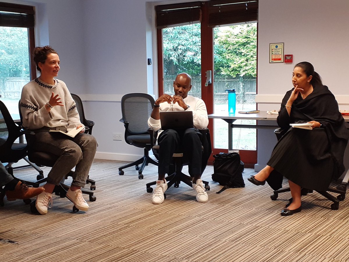 loliver1's tweet image. Taking the discussion deep after lunch - what pressures do youth workers, social workers and teachers experience? And how do we see each other's sector? What do we wish each other would do differently? #JoinedUp @UKYouth #youthwork #socialwork #teachers #education