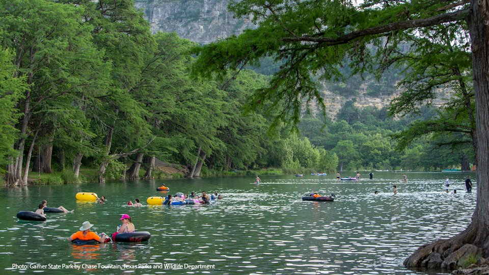 txcomptroller's tweet photo. Take a dip in cool water, hike your way to a new view or camp under the stars at one of Texas' many state parks during #GreatOutdoorMonth 🏊‍♀️🥾🏕️🌌 Learn how taking part in these activities is good for the #TXEconomy at #FiscalNotes: https://t.co/aviCbrAm6b https://t.co/Cwc53cNSVC