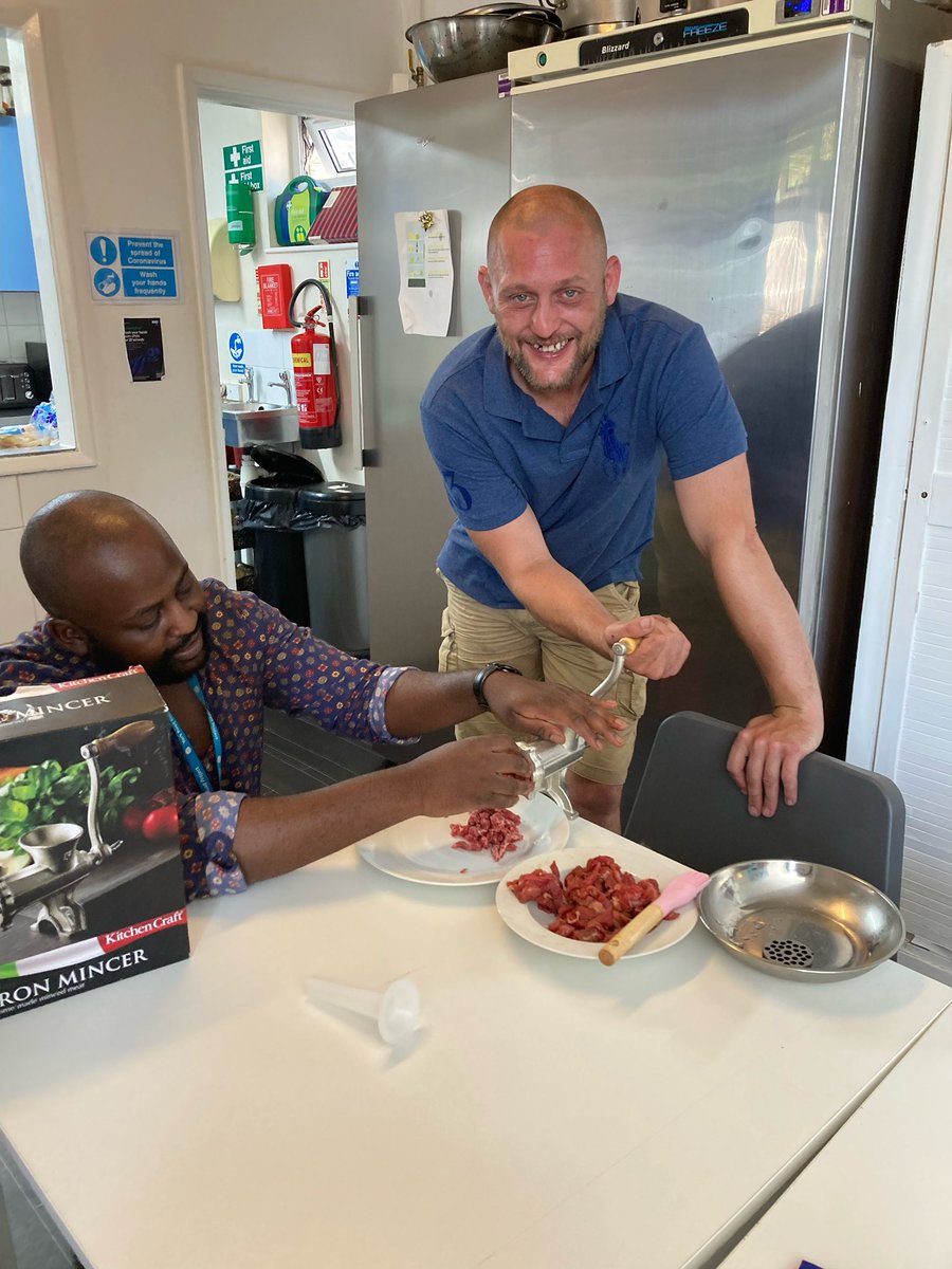 YorkRoadProject's tweet image. Here’s Ben with our day project worker Taku having a go at the mincer in the kitchen. The big question is, what were they aiming to make? Maybe a nice Burger or a even a Chilli? 

Help us make mincemeat of homelessness and defeat it together, YorkRoadProject.org.uk