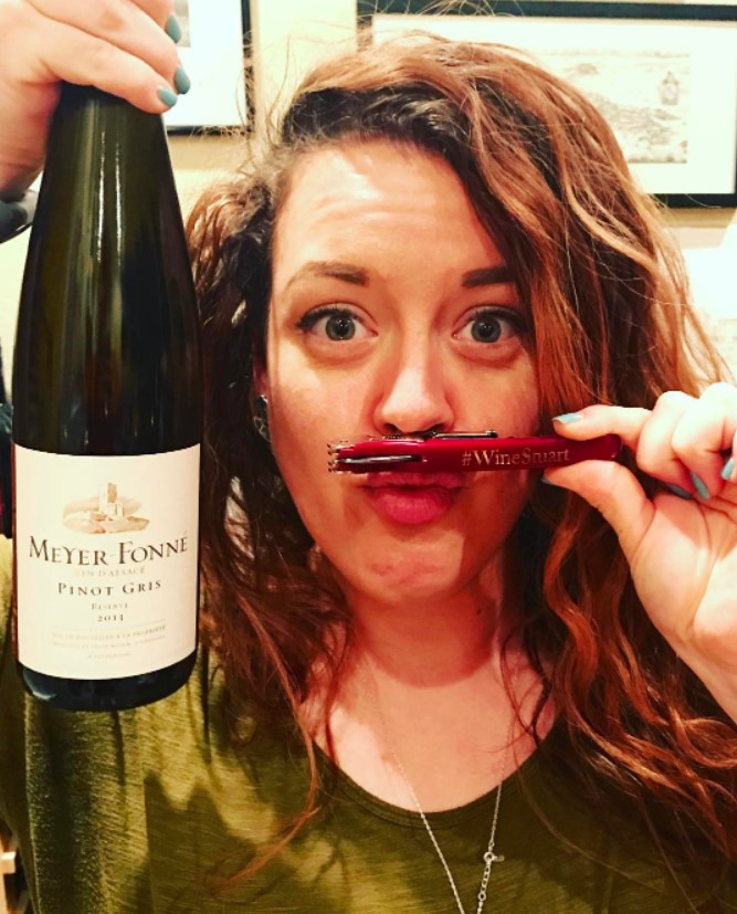 meyerfonne's tweet photo. Enjoy our Pinot gris !
#meyerfonne #drinkalsace #alsacerocks #pinotlover #katzenthal
(Photo : hannahlorraine44) https://t.co/vNapondCbN