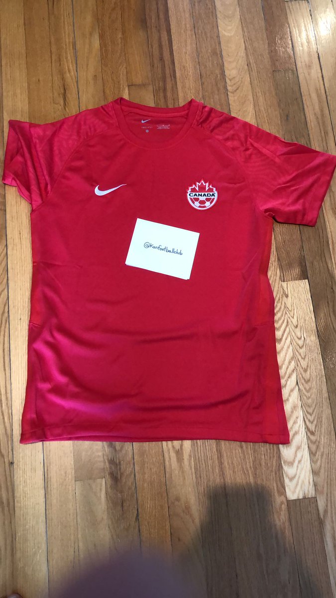 kanfootballclub's tweet photo. Hey la #KanFamily, pour lancer votre été de soccer, on vous fait gagner le maillot de la sélection canadienne 🍁🥳 ! 

RT, Like + follow @kanfootballclub et @_sydfw 😃

 #WeCan #CanWNT #CanMNT 🇨🇦

TAS 05/07/22 https://t.co/KXZhGsSoPc