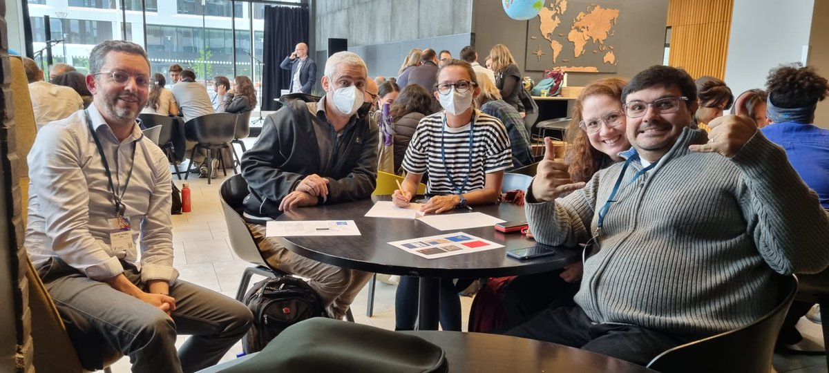 lucydonegan1984's tweet photo. A first and fun space syntax quizz, almost closing #SpaceSyntaxBergen https://t.co/XKltL3FOHQ