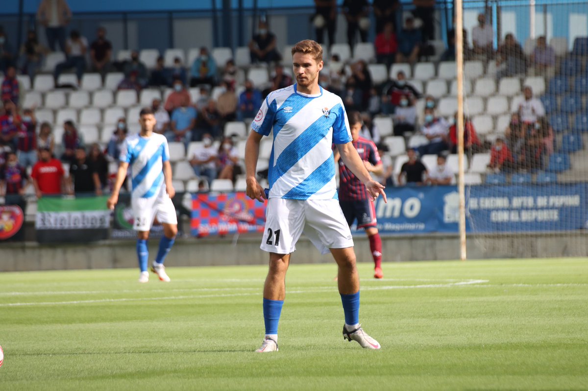 joncebe's tweet photo. Finaliza mi etapa como jugador del @CFTalavera. Han sido dos años de alegrías y tristezas, pero sobre todo aprendizajes. Gracias a todas las personas que han estado durante estas dos temporadas, ha sido un placer defender esta camiseta. Solo puedo desearos suerte para el futuro! https://t.co/804j2QfyRO