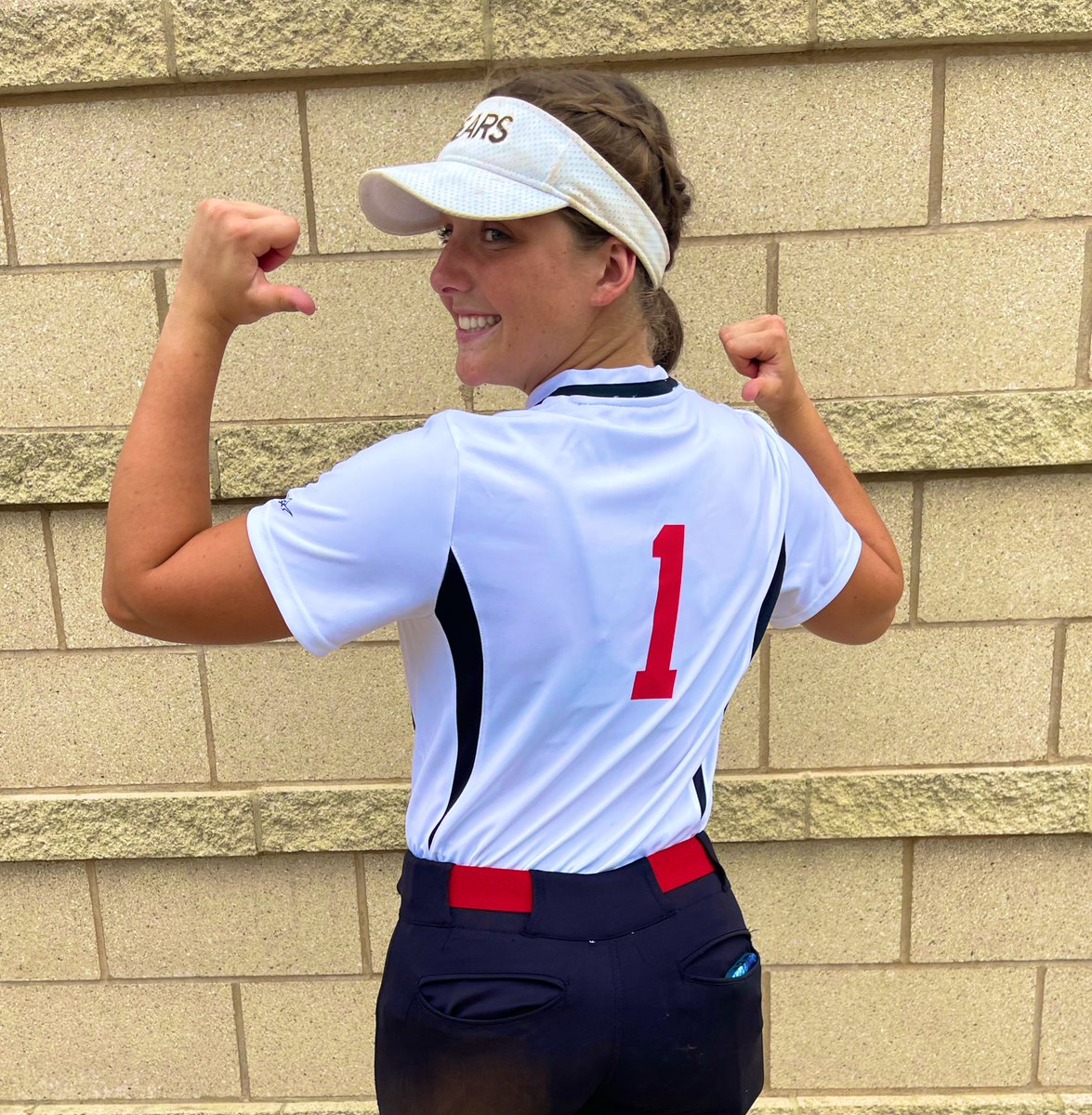 GIANTfmsports's tweet photo. Shelbyville's Karissa Hamilton named Indiana Miss Softball. Hamilton joins Bill Garrett as the only Shelbyville athletes to earn their respective sport's top honor. 
Read more at https://t.co/nGOYCuhpdJ
No Pay Wall. No Subscription Needed. https://t.co/XmlzUrevKM