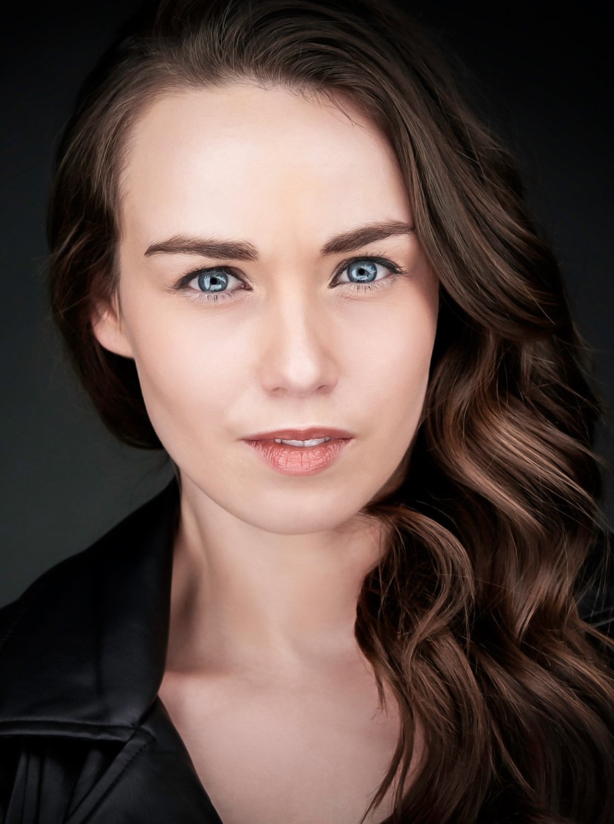 memferda1's tweet image. ⭐️⭐️⭐️⭐️⭐️ BLOOD &amp;amp; SNOW ⭐️⭐️⭐️⭐️⭐️
New Cast Addition ANNE – CAROLYNE BINETTE who takes on the Role of Marie in my SCI-FI Horror SNOW &amp;amp; BLOOD. She also starred in the recent feature I Produced DEINFLUENCER which will hit Screens  October 1st 2022 #bloodandsnow #filmcore #memferda