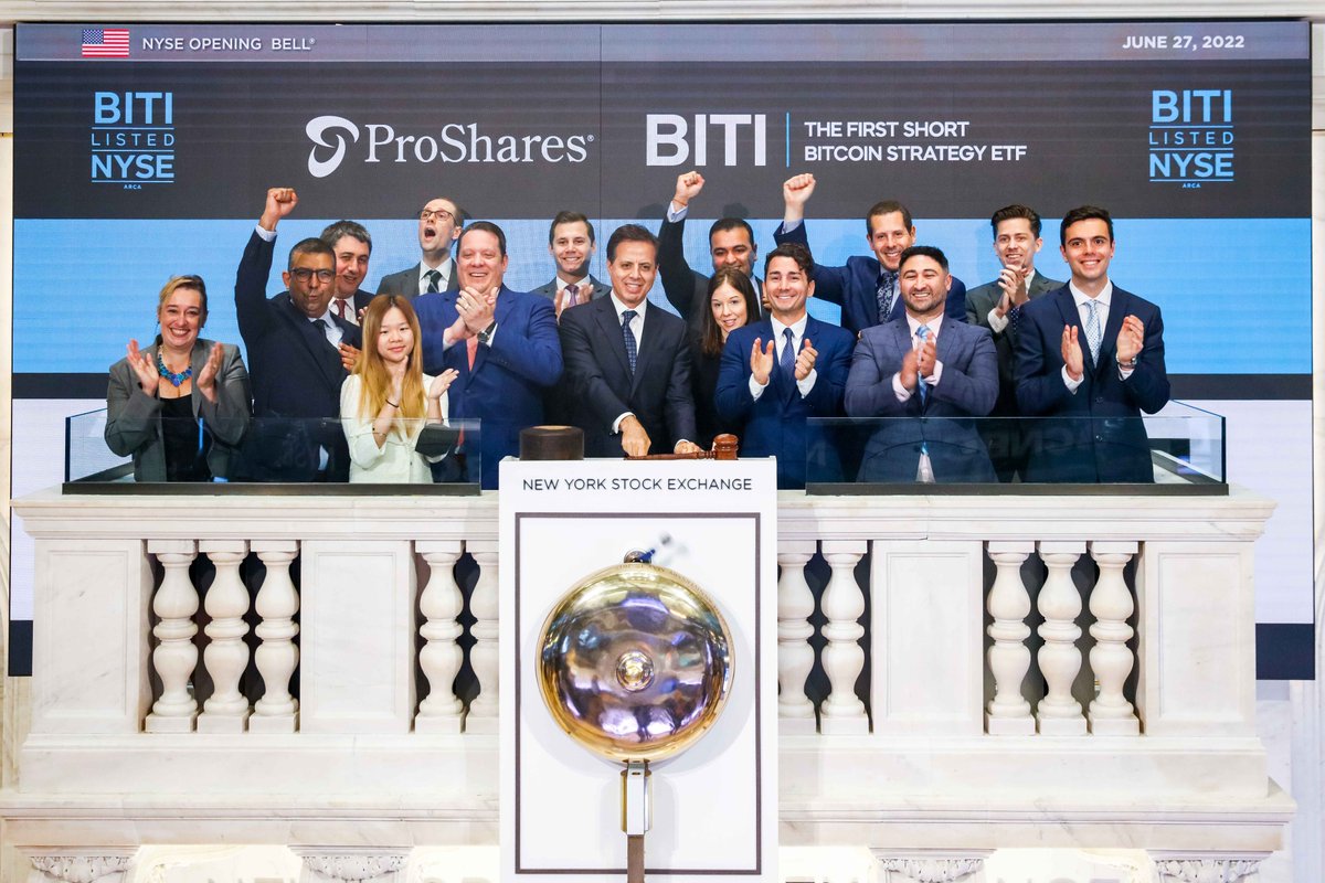 Proshares rings in a new week on Wall Street celebrating the first Short # Bitcoin Strategy ETF (NYSE Arca: $BITI)! 🔔 Congratulations to Alexander  Ilyasov and the entire team on this milestone. 🎉 #NYSECommunity 🏛