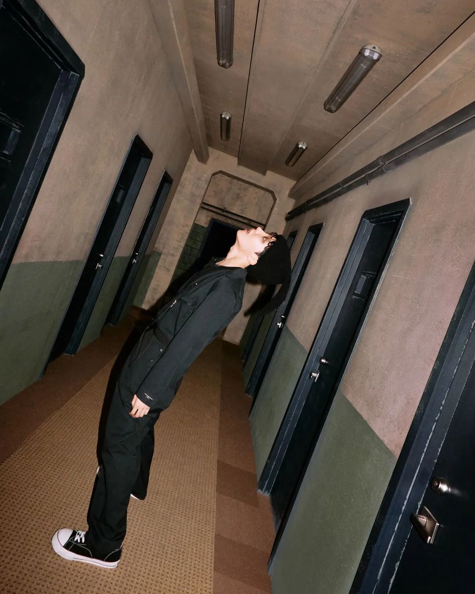 miiniyoongs's tweet photo. [220628 J-hope Instagram Post]

🐿 'MORE' Concept Photo 1

(1/2) https://t.co/mztaSeUer3