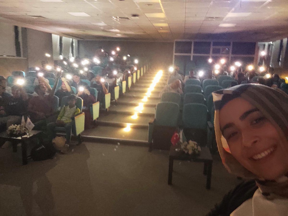 karatayint's tweet photo. Üniversitemizde Uluslararası öğrencilerimize yönelik “Sınav Kaygısı “ Semineri Uzm. Psikolojik Danışman İlknur Bozburun tarafından düzenlemiştir. https://t.co/YeJJCxoPae