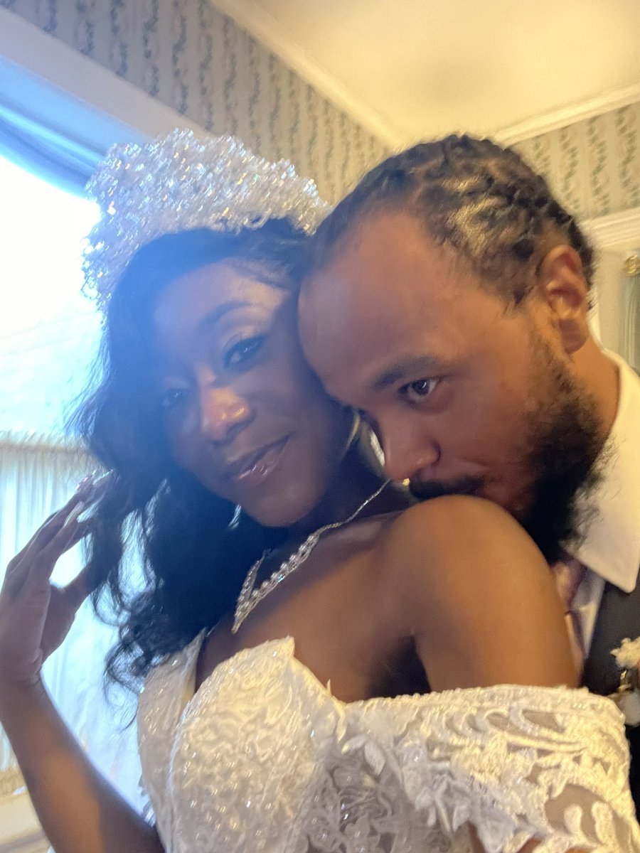 DellFargo's tweet photo. Posting these again cuz I heard bitches was hating on my nuptials. #MeetTheChandlers2022 https://t.co/lojUbuU6Vc