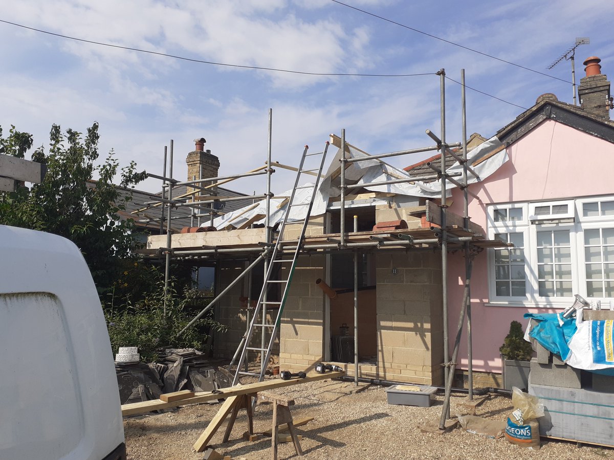 MasterTradesmen's tweet photo. Today's featured project is a single storey front extension with new porch by one of our members in Feering, Essex as shown in these before, during and after photos. #MasterTradesmen #beforeandafter #extension https://t.co/a142HitPs4