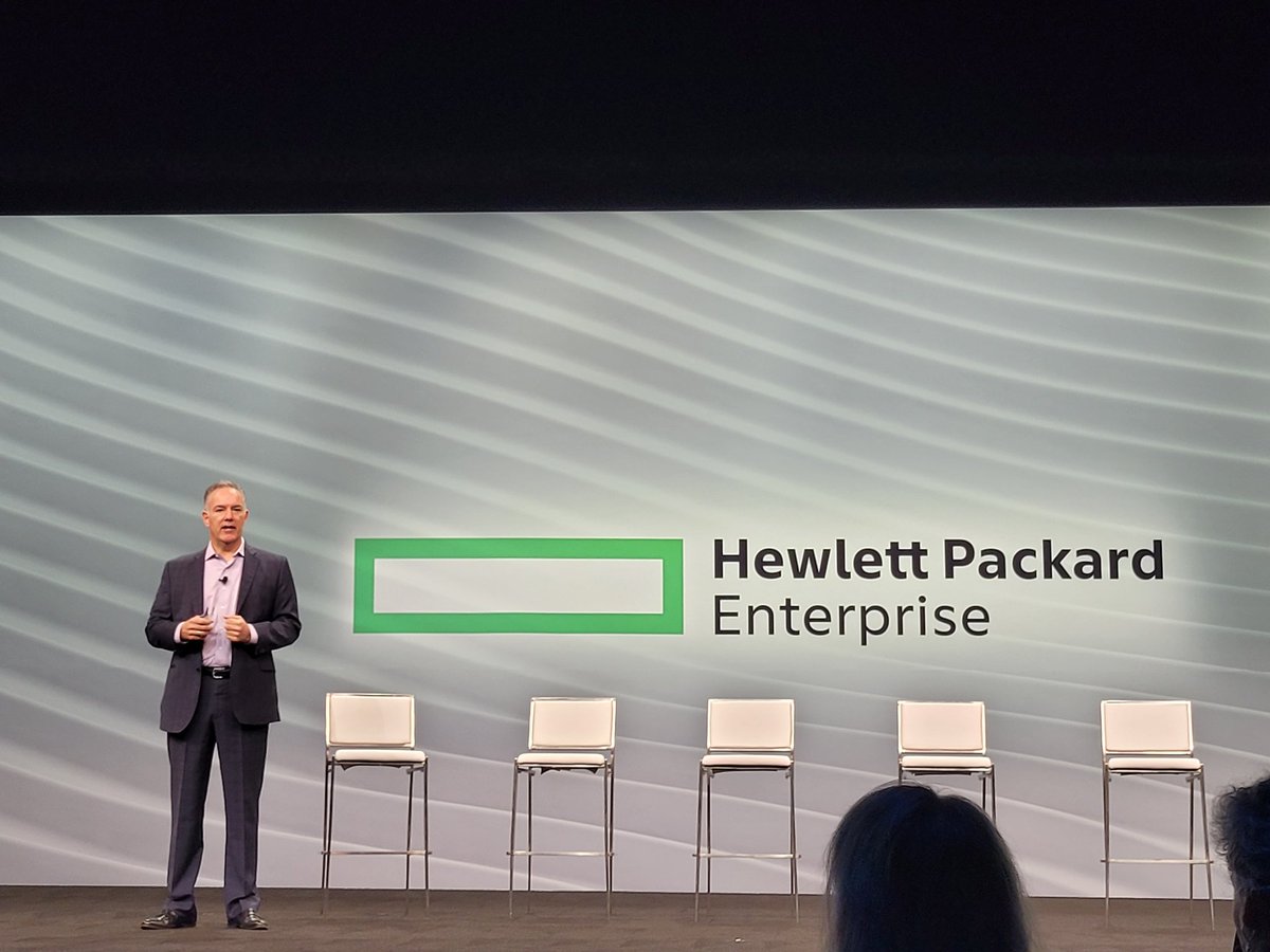 rigoldip's tweet photo. #HPEPartnerSummit here we come again! 
#WeAreHPE #PartnershipFirst
briefing session to kick off day1
@HPE_IT
@Paolo_Delgrosso @Alby20Piazza @Pino__Forte https://t.co/U8rhOqWw5L