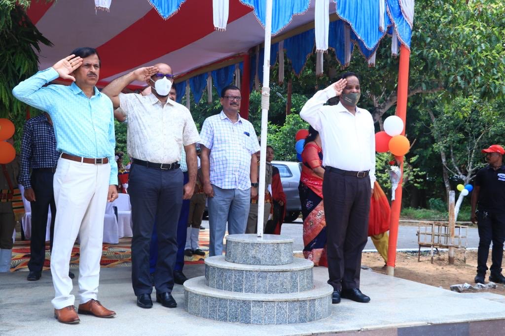 akshyapat's tweet photo. The executive hostel for refresher course of frontline staff was inaugurated by PCCF &amp; Hoff, Odisha today at Bhubaneswar inside Foresters’ Training School.            #Odishaforest #moefcc https://t.co/68efhfsakO