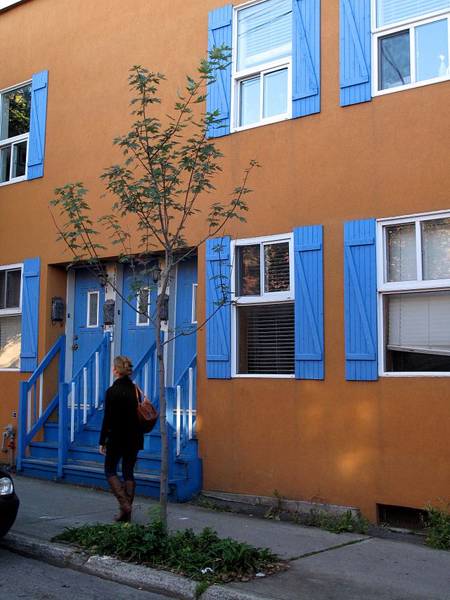 Canada's tweet image. Happy Canadian #MulticulturalismDay! There are over 250 ethnic groups present in Canada that contribute to our amazingly diverse identity. 🇨🇦❤️ #MultiDay
📍Latin Quartier, Montreal
📍Chinatown, Victoria
📍Little Italy, Ottawa