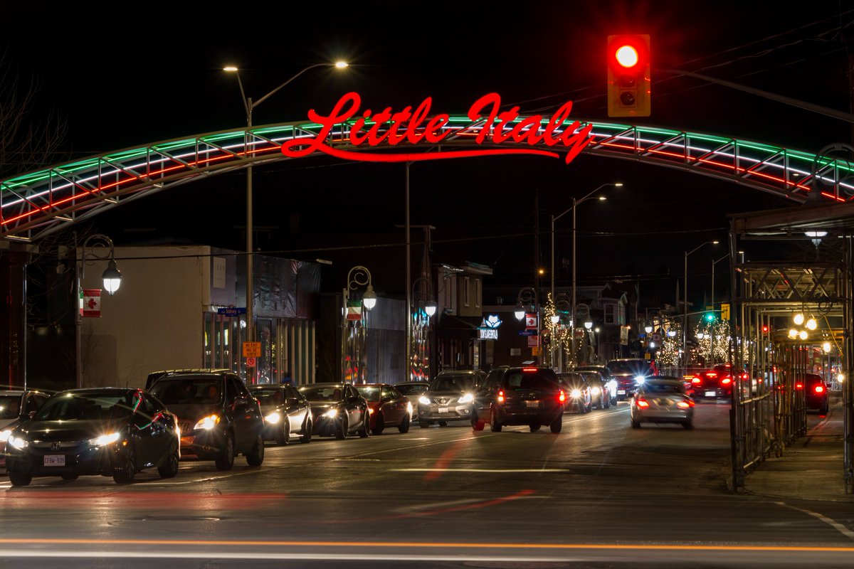Canada's tweet image. Happy Canadian #MulticulturalismDay! There are over 250 ethnic groups present in Canada that contribute to our amazingly diverse identity. 🇨🇦❤️ #MultiDay
📍Latin Quartier, Montreal
📍Chinatown, Victoria
📍Little Italy, Ottawa