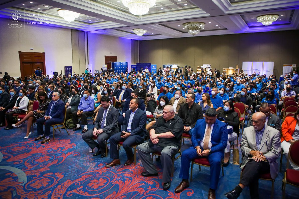 SecPrensaSV's tweet image. #InclusiónFinanciera | El Foro Nacional dedicado a la Inclusión Financiera, y el lanzamiento del Programa de Garantías de la Micro y Pequeña Empresa (#PROGAMYPE) se desarrollan en el marco del Día internacional de las MYPE.