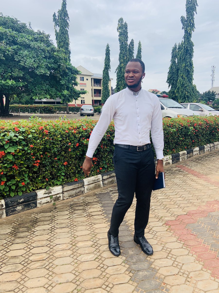 afunwa__'s tweet photo. As I studied Forensics and Pharmacy Jurisprudence, allow me to reintroduce myself... Pharm. Barr. Afunwa 😝 https://t.co/M2ZUmv5fgC