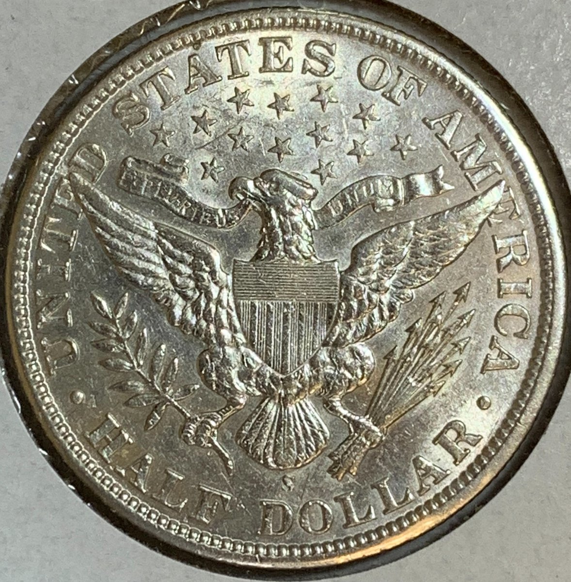BaltimoreCoins's tweet photo. Today's coin is a 1909 S #BarberHalf with an inverted mint mark. This coin is unslabbed, but it would grade around AU50 due to some wear on the hair of the obverse and eagle's head on the reverse. This coin had a mintage of 1,764,000. #numismatics #numismatist #coinclub

1/2 https://t.co/kdyy5TJwhA