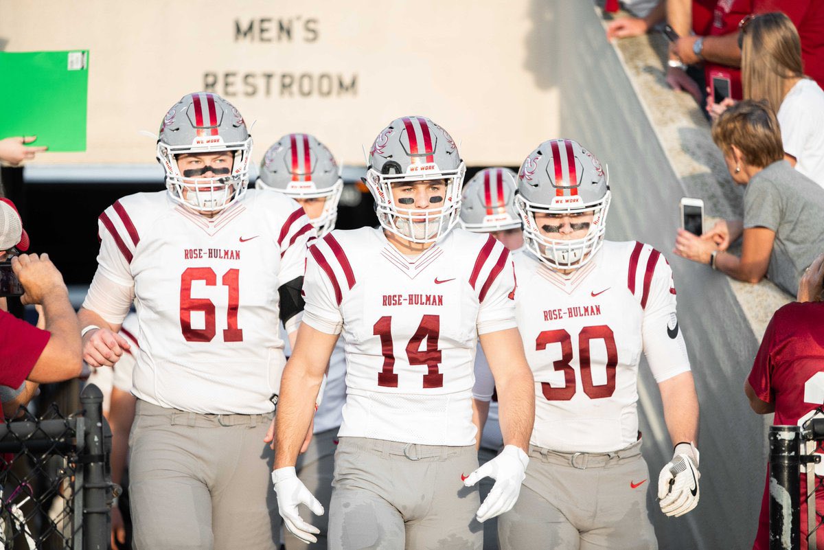 ElijahWindham27's tweet photo. #AGTG After a great talk with @CoachCPPearce I’m blessed to have received a offer from @RoseHulmanFB! @CCunningham76 @BurdittMicah @its_tgriffin @ScottRapp17 @MCSMustangFB @NateMcGraw4 https://t.co/cXWNELbnSF