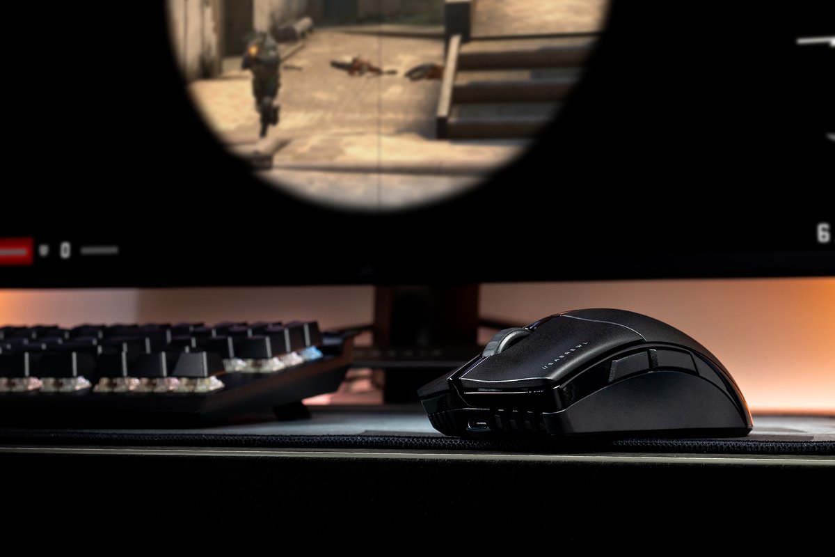 Lightweight design is the key to hitting your flicks 🎯

[ 🖱 SABRE RGB PRO WIRELESS ]