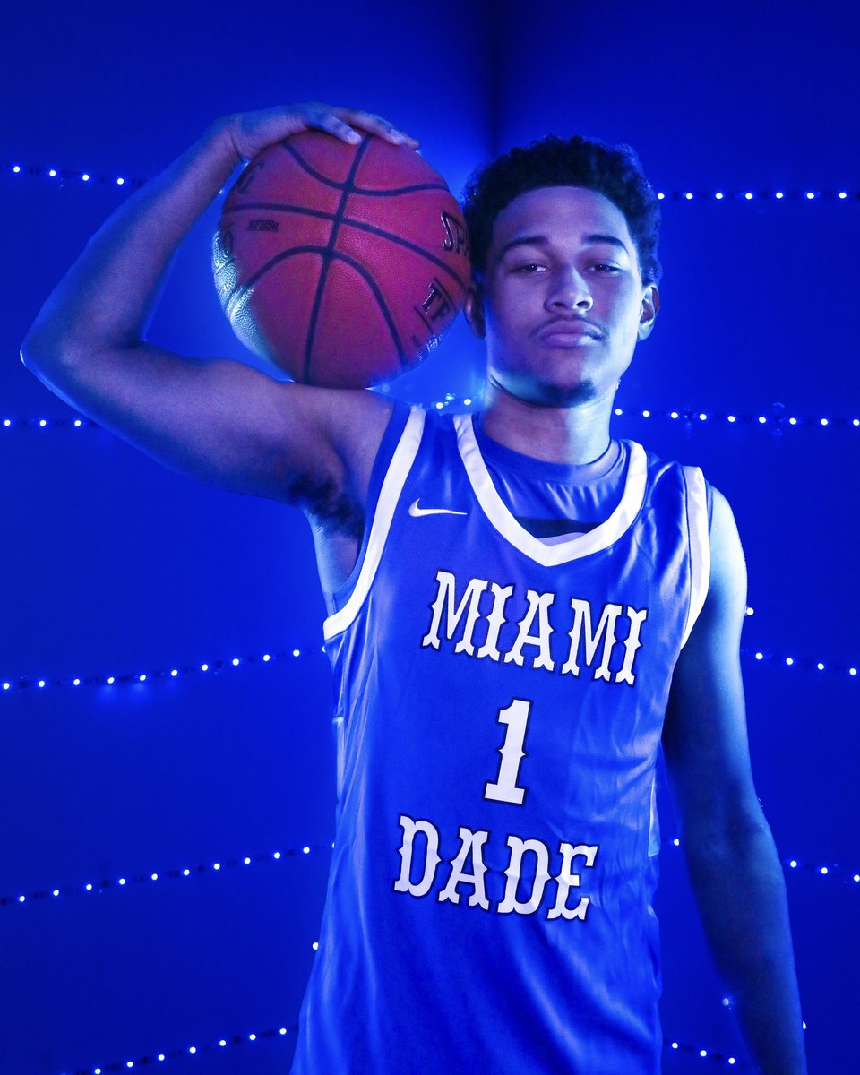 In the midst of announcing newcomers, we want to remind everyone who’s returning- one of the best PG’s in the country, Speedy Carcamo! He averaged 14PPG, 3.8APG, 3.4RPG, 46% 3PT in limited games due to injury but is 100% healthy now. He will be at <a href="/JUCOadvocate/">JUCOadvocate - Brandon Goble</a> JA48! #TheDeepBlue
