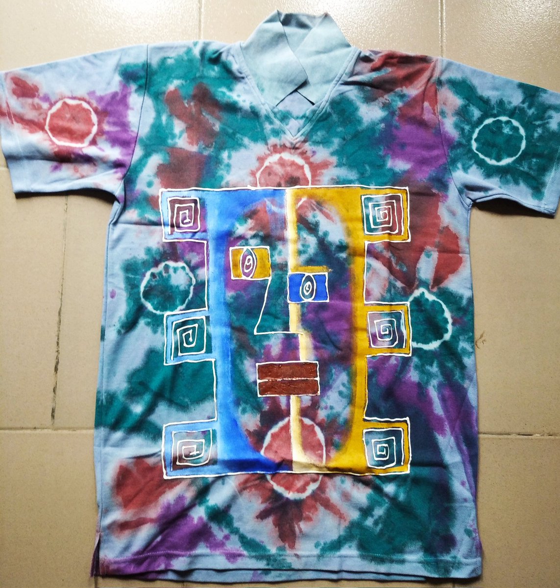 seyifada's tweet photo. Art wear tee shirts available for sale,art works by myself not machine print. https://t.co/NAH9JKs9nx