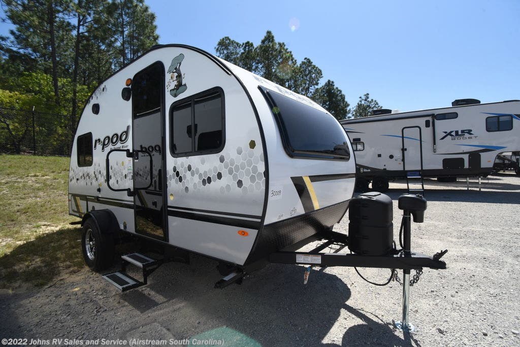 RVUSA's tweet photo. Camping doesn't have to be complicated! Check out this fun teardrop camper from John's RV Sales and Service in South Carolina.

See more: https://t.co/Is0UQ1M52Y https://t.co/WdCz2KY7J3