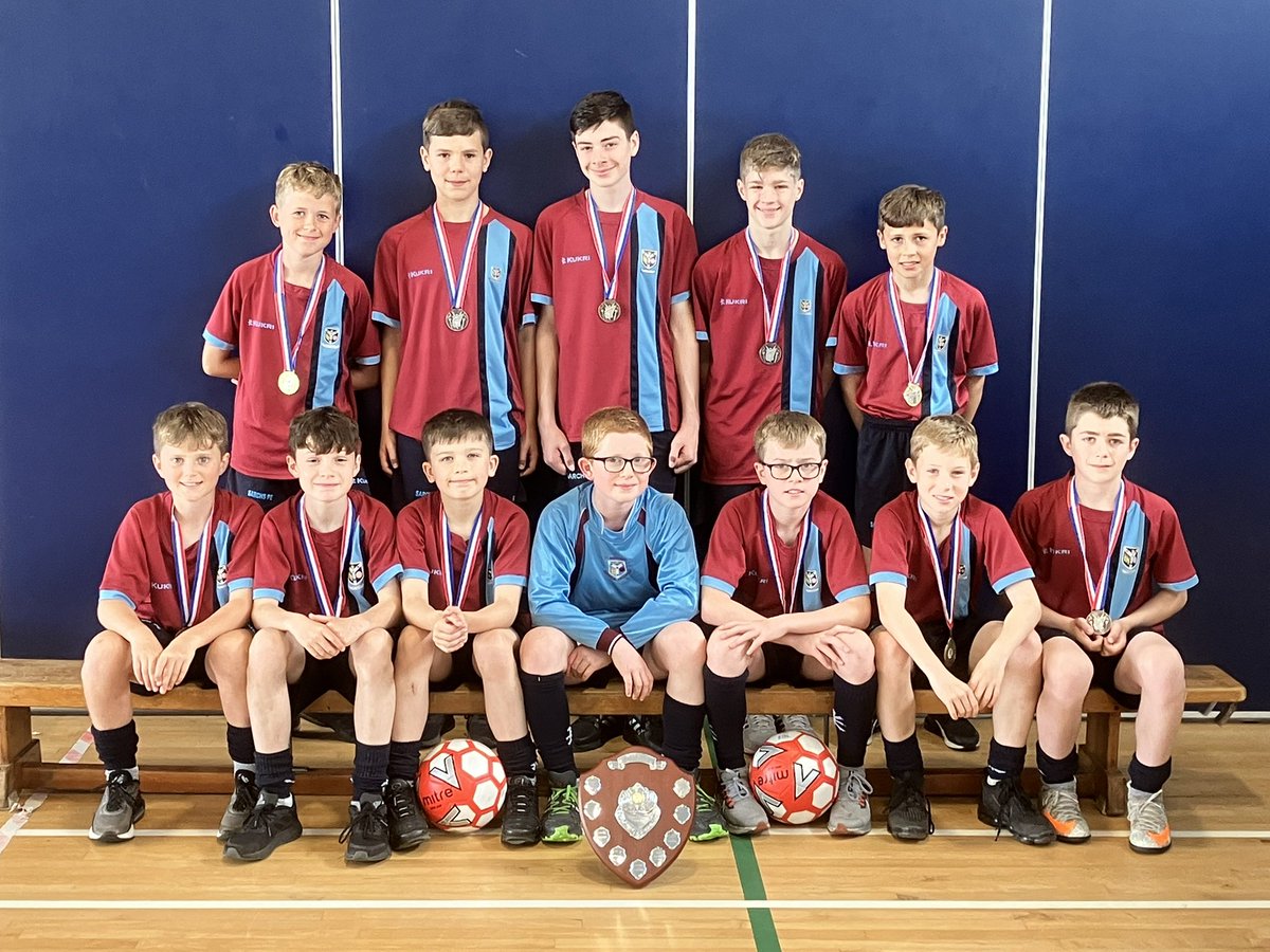 sarchsPEDEPT's tweet photo. Congratulations to St Augustine’s Year 7 football team who were crowned joint winners of the Hyndburn and Ribble Valley Schools Premier League. Two cup finals and a league winners trophy to end a successful season, well done lads!! 👏🏻⚽️🏆👍 https://t.co/psevbToqXy