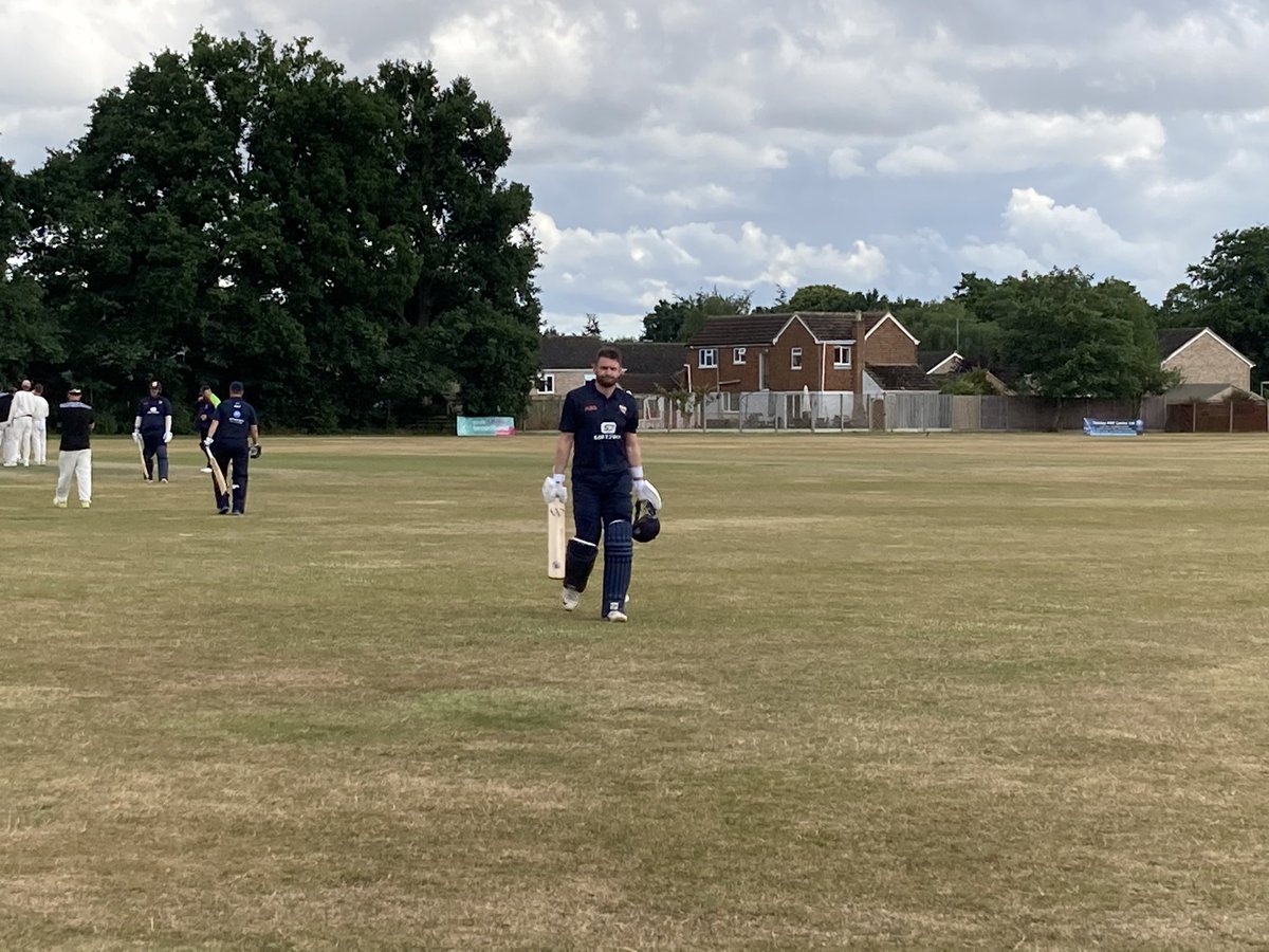 249-4 (39th over) Gary Knight just out for 104. Tom Knight 44* @TeamPoliceUK @CCLeeFreeman @FortrusLtd @DCScop @MagnetForensics @MotoSolutions @ArcLegalUK @narpohq @HaloSolutionsUK @StaffsPoliceCC @NWPCA2