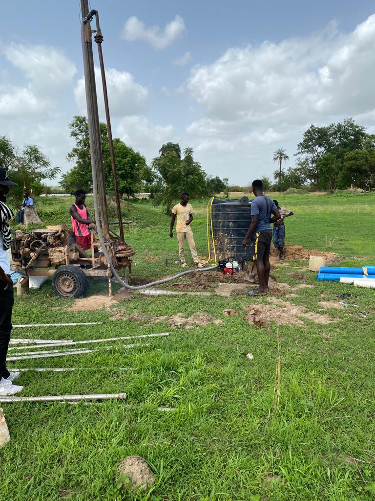 WomenInLiberat1's tweet photo. We are excited to share the progress we are making with the #SintetCommunityGarden.
It’s so pleasing to see how #Youth across the different clusters of Sintet have come together to support this work.
#PeaceBuilding
#SocialCohesion
#Memorialisation
🙏 @ATJLF_ https://t.co/5eWLknbMLU