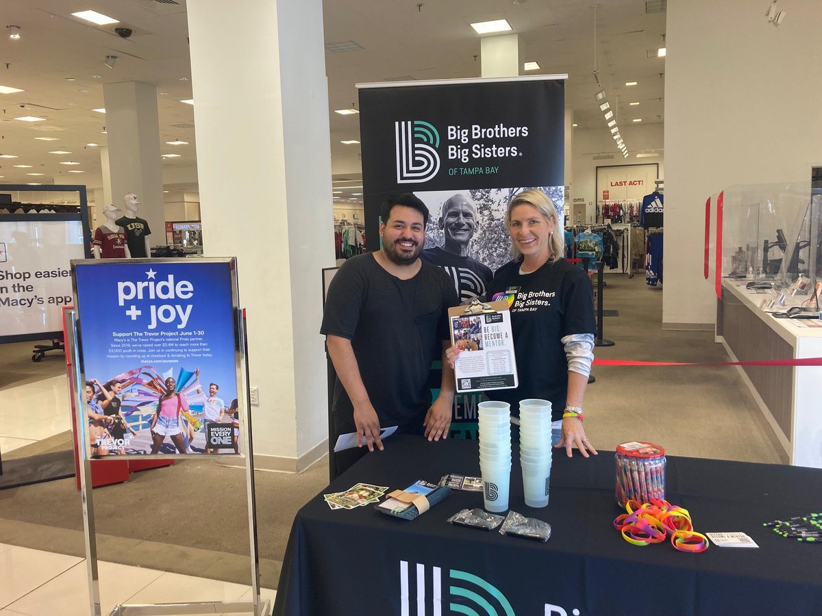 BBBS_TampaBay's tweet photo. Thank you to @Macy's for your support! We are committed to our JEDI values, just like Macy's Pride + Joy initiative. See you at next year's Pride Bowl!

#BBBS #BigPride #Fundraiser #Macys #PrideMonth #CorporateSocialResponsibility https://t.co/nrK0NedjQ0