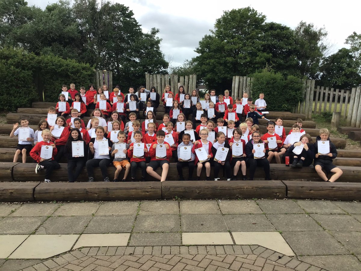 Congratulations to P7 for achieving their Silver <a href="/jasschools/">JASS</a> Award and P6 for achieving their Bronze <a href="/jasschools/">JASS</a> Award. 👏🥳