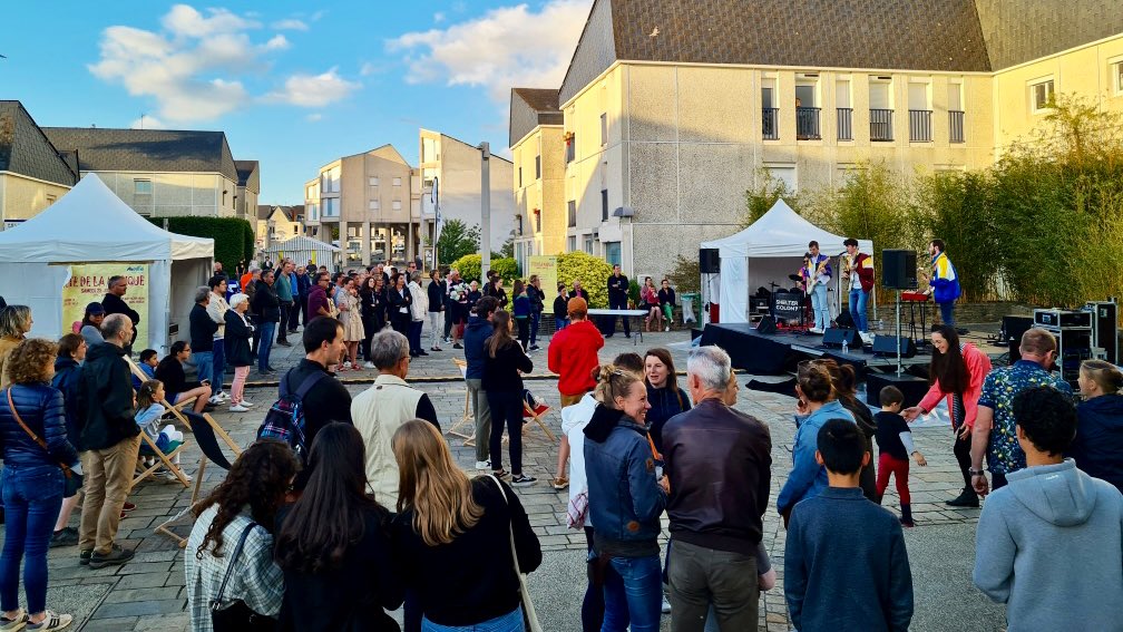 benjulienne's tweet photo. Ils étaient en concert samedi à #Avrillé pour la #FêtedelaMusique. 👏 Shelter Colony ! https://t.co/lvHVQJ4JaI