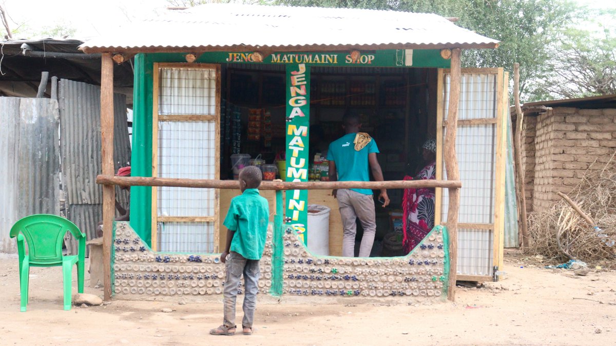 bcollective_llc's tweet photo. $BEACH
Matumaini Shop is Complete!
Faulu Productions shop made with eco bricks 
Items can be bought and paid for items using Beach Pay
#BeachAction #BeachCollective #BeachToken #SaveOurOcean #UNOC #UNOC2022 #UNOceanConference #Kenya #EcoBricks
https://t.co/b3zsJTobne https://t.co/D4OUVdIQqM