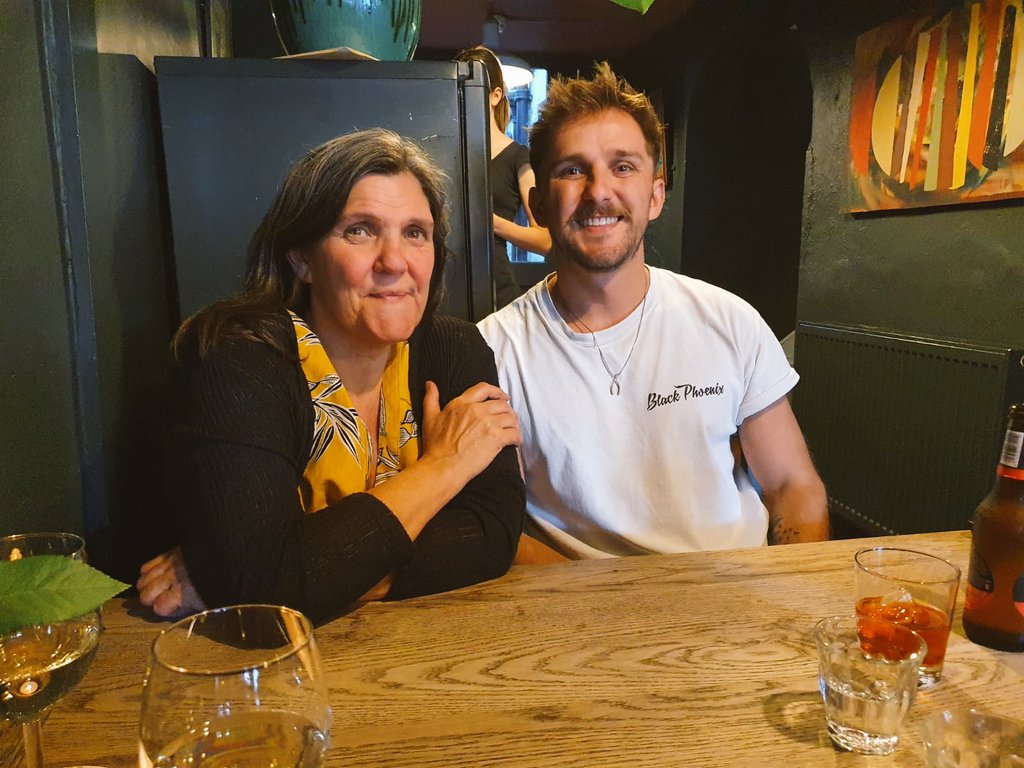 tomjsherlock's tweet photo. Me and Mother Sherlock are live!!!

Over at >>>

https://t.co/5jhvWsJ8AO 

Mother Sherlock will be reacting to the @DeadByBHVR trailers and guessing the names of the killers!! https://t.co/AnBrfbWYcm