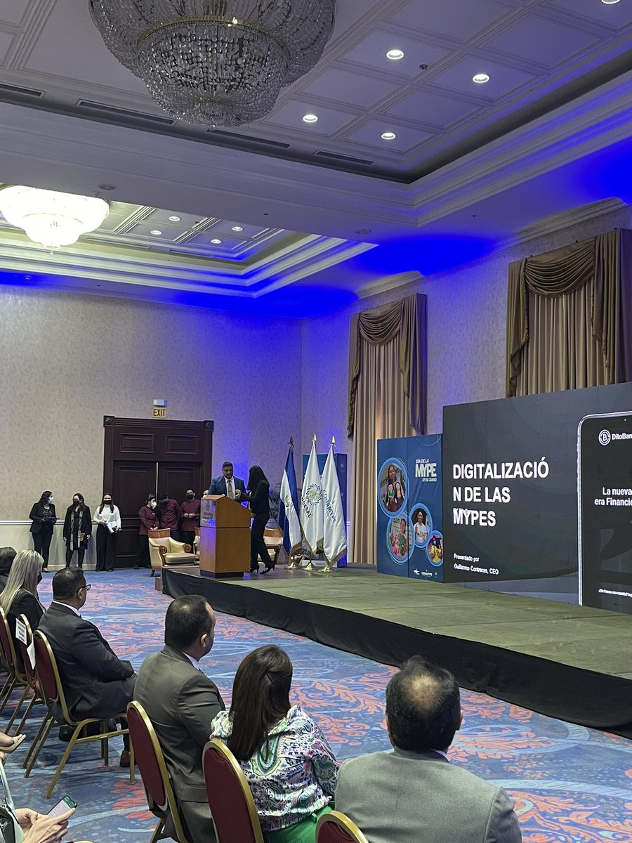 Ditobanx's tweet photo. Inicia la participación de nuestro CEO Guillermo Contreras @guillermo_jc con la ponencia “Herramientas digitales para la PymE”, en el marco del día nacional de la Pequeña y Mediana empresa. 

#DIAPYME #InclusionFinanciera #Fintech #Bitcoin @conamypesv https://t.co/cOAoI7q2LG
