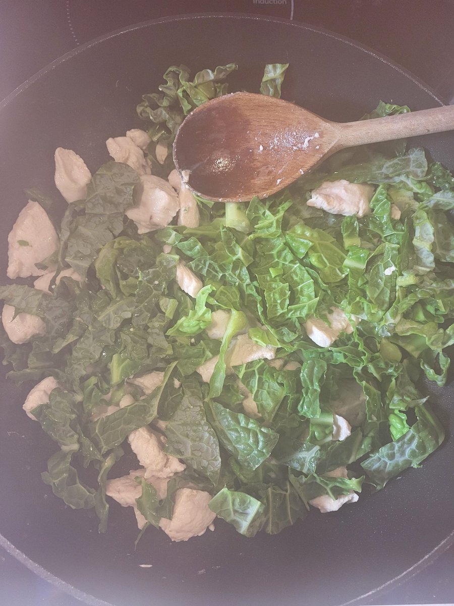 The cabbage that keeps on giving!
Tonight it's stir fry here <a href="/eatsmartsheff/">Eat Smart Sheffield</a> HQ 🥬😋

<a href="/ArbourthorneCPS/">Arbourthorne Primary/ An Even Better Arbourthorne</a> <a href="/AArbourthorne/">An Even Better Arbourthorne</a>