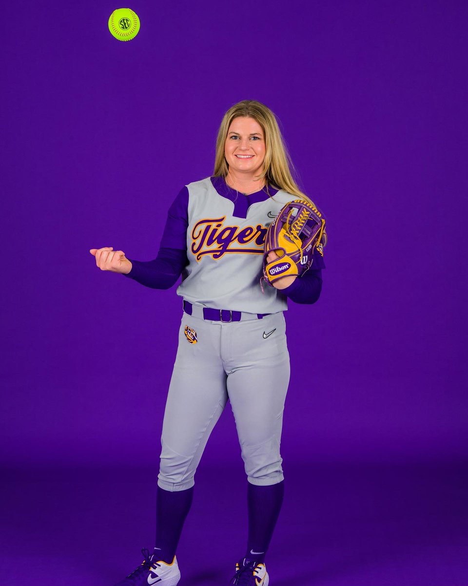 PettyKarli's tweet photo. I am excited to announce that I will be continuing my academic and softball career at LSU! I am thankful to OSU for helping start my career and the opportunities that they gave me. Can’t wait to see what the future holds.  Geaux Tigers!!💜💛 @LSUsoftball https://t.co/yXhOuhLkol