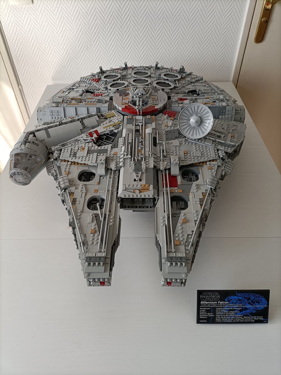 milkshakeur's tweet photo. Fini ! 😍
#StarWars #LEGO #LegoStarWars #MilleniumCondor https://t.co/hlvMHXgVnc