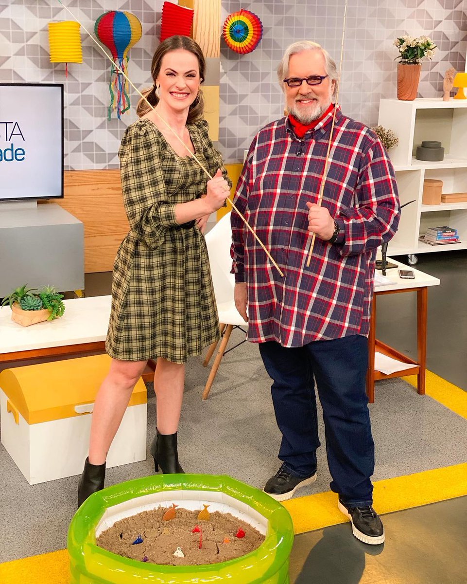 tvgazetaoficial's tweet photo. Junho nem acabou e nós já estamos com saudade! 😢💔 Vem com a gente relembrar como foi lindo o nosso São João! 🎊🧡

#tvgazeta #nossagazeta #revistadacidade #leaolobo #regianetapias #festajunina #junho #saojoao #mesjunino #mesdejunho https://t.co/8IOFvXYkAs