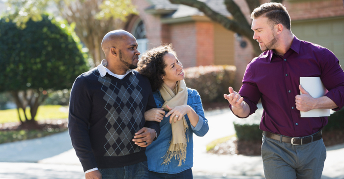 NottinghamReal1's tweet image. Homes sold by Realtors sell for 18% more... When should I get started? 

#REO #indyrealestate #fishersrealestate #realtor #fishersindiana #buyahome #homebuyer #sellyourhome blog.rismedia.com/2016/how-worki…